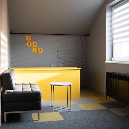 Готельні Кімнати Bodro Clinic Novovolyns'k Exterior foto